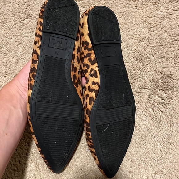 Leopard print flats - Picture 2 of 2